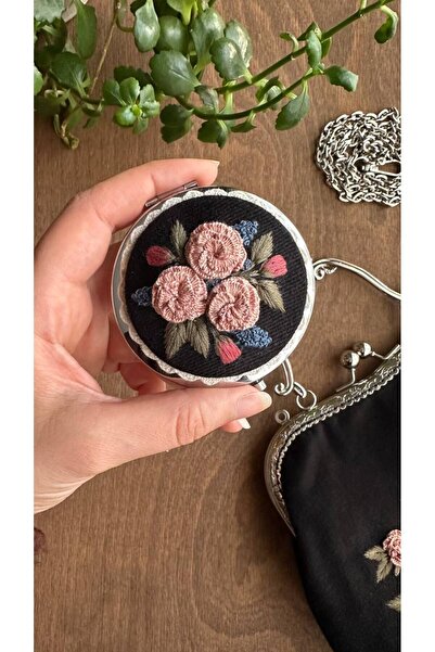 shaması El Yapımı Vintage Nakışlı Gabardin Çanta ve Aynalı Set – Siyah