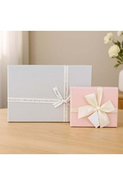 Generic علبة هدايا فاخرة مزينة بفيونكة من الساتان - وردي وفضي