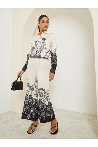 Styli Women Beige Wide Leg Paisley Print Trousers