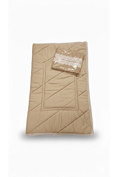 Boutique Prayer set consisting of a prayer mat