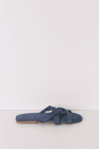 Women'secret Satin crossed strap slippers