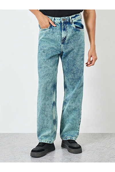 Styli Men Light Blue Acid Wash Oversized Jeans