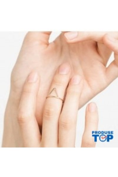 Produse.Top Inel de damă din oțel inoxidabil placat cu aur galben de 14K, formă triunghiulară