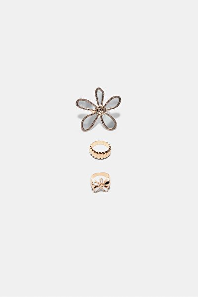Stradivarius Set of 3 flower rings with a crystal effect