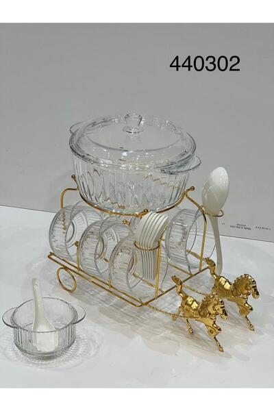 Generic "Royal Horse-Drawn Carriage" Glass Soup Set. Soup serving set with bo...