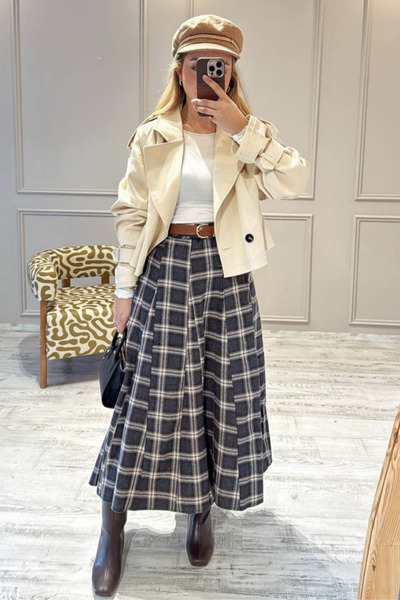 BeeYouStudio Plaid Maxiboy Skirt/ Navy Blue
