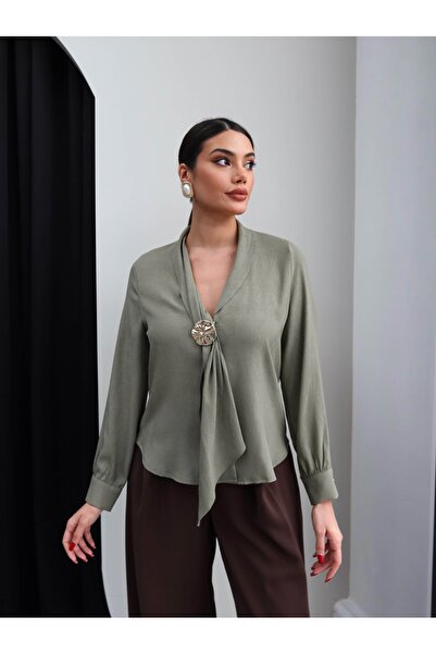 ESRAHELVACI Double-Breasted Yaka Gold Buckle Blouse