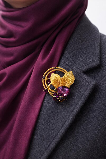 New Obsessions Granatist Gold Yaprak Kadın Broş Yaka İğnesi