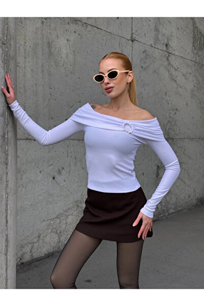 CARLA MARA Women's Madonna Collar Ring Detail White Blouse