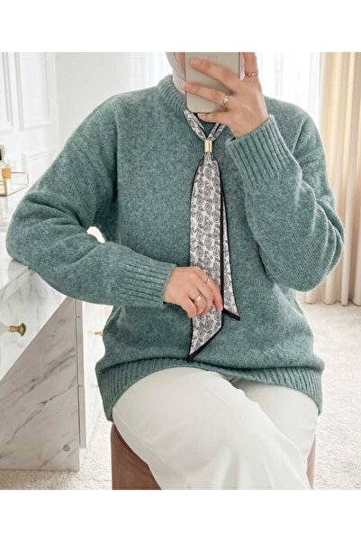 Vaniza Standard Size Length Soft Scarf Sweater