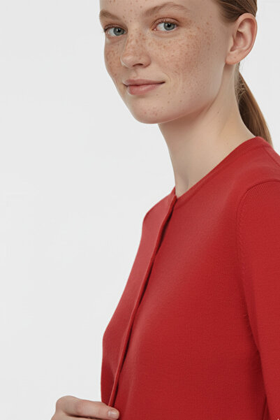 Triko Mısırlı Kırmızı Bisiklet Yaka Düğmeli Kadın Hırka