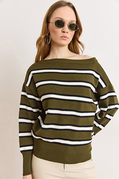 Olalook Women's Khaki Boat Neck Striped Knitwear Sweater Kzk-19001141