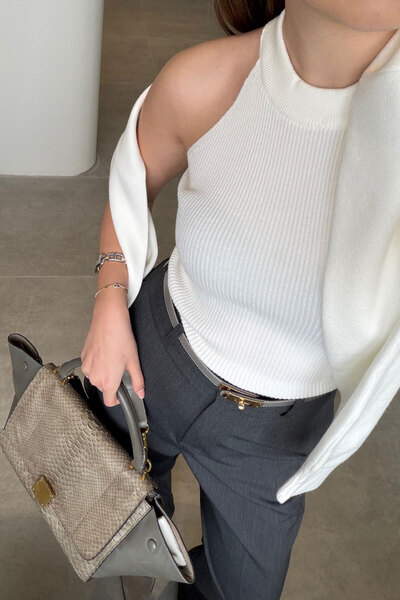 MAGARDE Premium Double V-Neck Knitwear Set Ecru- Ekru