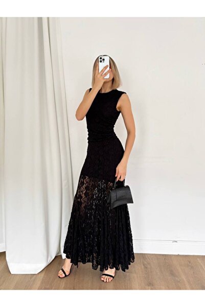 Miss Beyoğlu فستان نسائي طويل بتصميم مزين بالدانتيل