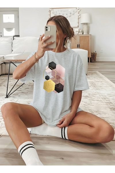 caddekombin Women's Modern Honeycomb Patterned Gray T-Shirt