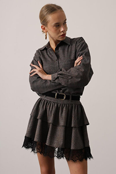 Trend Alaçatı Stili Women's Gray Plaid Patterned Lace Detailed Ruffled Mini S...