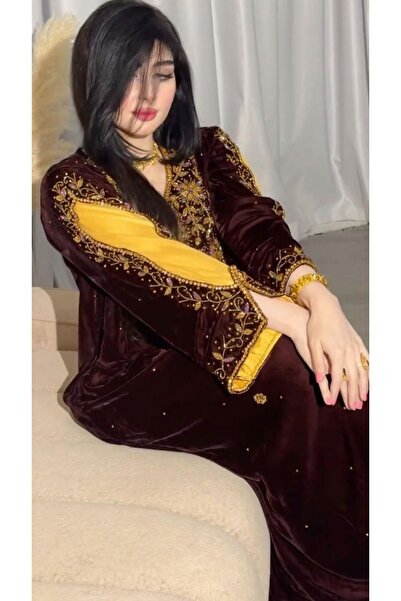 Heidi Elegant burgundy embroidered evening dress