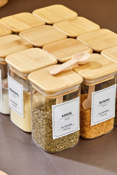MODA OZY 12'li Etiketli 250ml KARE Bambu Vakum Kapaklı Borosilikat Cam Baharatlık Seti Kaşıklı Etiketli