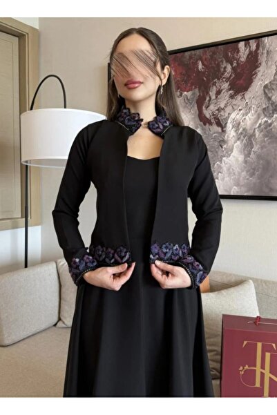 STYLENOVA فستان سهره فخم وانيق بي اللون الاسود بتصميم فريد