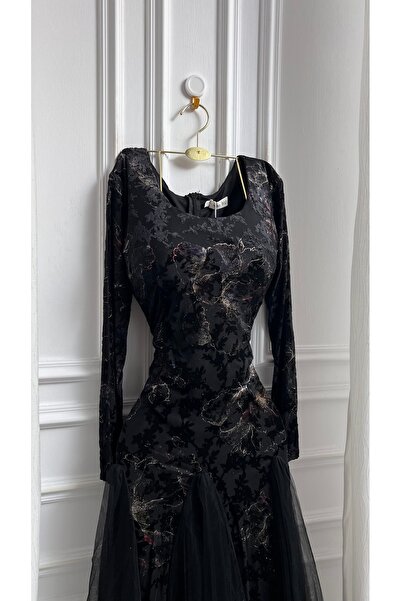 LUMY Velvet Dream Dress