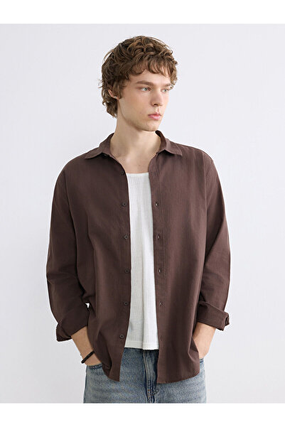 LC Waikiki Ανδρικό πουκάμισο από ποπλίνα σε κανονική εφαρμογή σε καφέ χρώμα α...