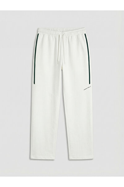 LC Waikiki Ανδρικό φούτερ με ρίγες σε χρώμα εκρού, με λεπτομέρειες, από την G...