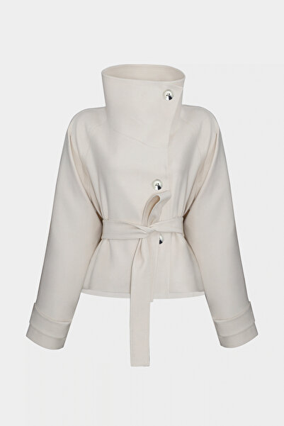 Açelya Okcu Premium Ballard Woven Short Jacket