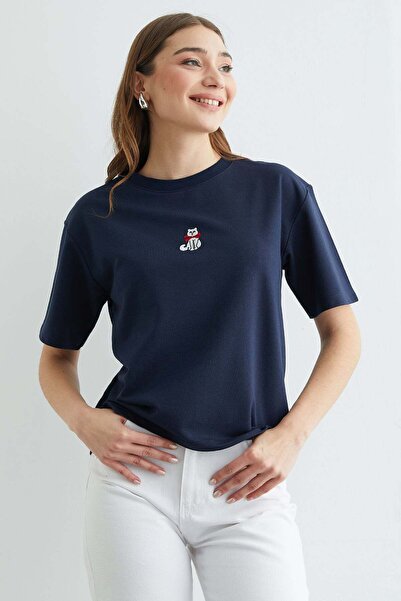 Fulla Moda Cat Embroidered Crew Neck Casual T-Shirt
