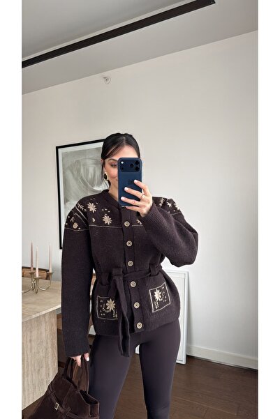 sinemkivanc co NAKIŞLI BELDEN KUŞAKLI TRİKO HIRKA