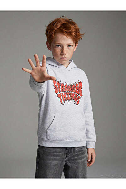 LC Waikiki Χοντρό φούτερ για αγόρια LCW Kids Stranger Things με τύπωμα