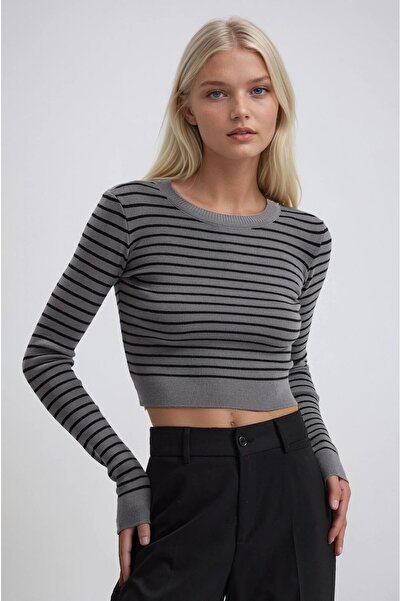 Lijuri Crew neck striped knit sweater 1406