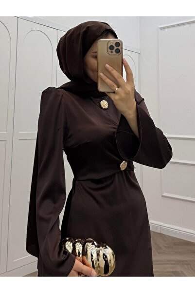 bezenstore GOLD DÜĞMELİ SATEN ELBİSE KAHVE
