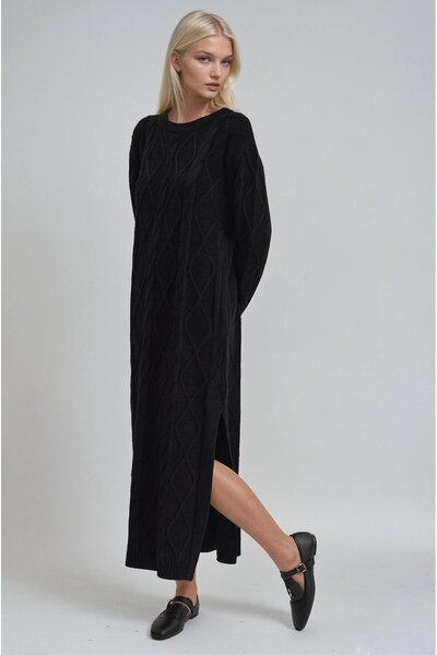 Lijuri Knit detailed Slit knitwear dress 2005
