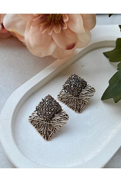 Ceso Accesories أقراط من حجر الكريستال على شكل ورقة شجر ذات مظهر عتيق