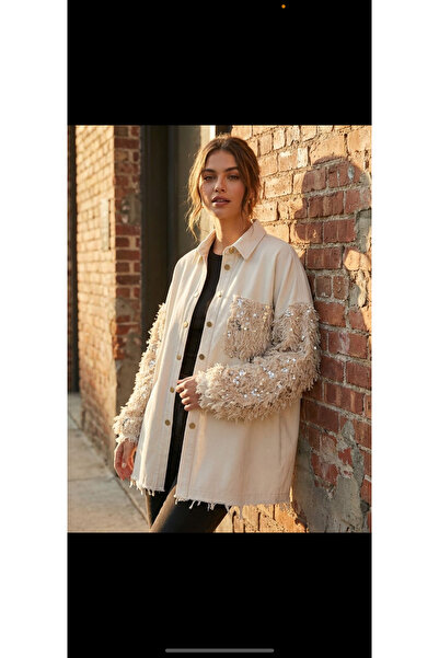 Butik Kadın kolları pullu ceket