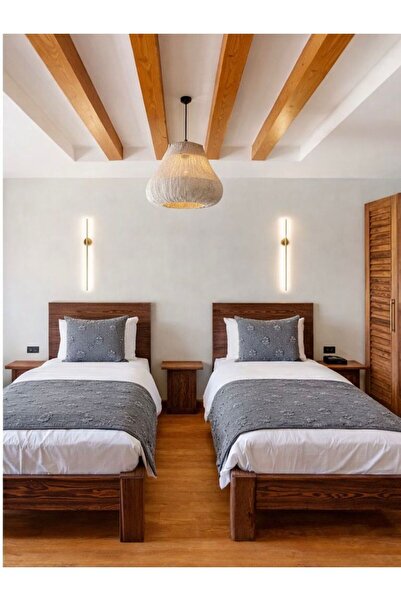 Maisones Decor TEK KİŞİLİK THROW RUNNER KETEN PONPON YATAK ÖRTÜSÜ