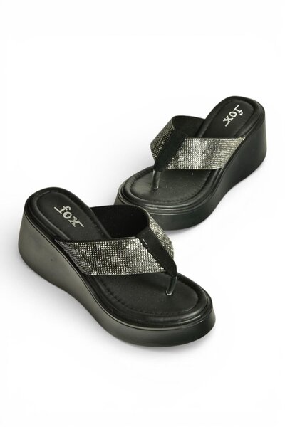 Fox Shoes Y973525309 Черни дамски пантофи с детайли от камък и дебела подметка