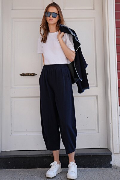 Trend Alaçatı Stili Γυναικείο παντελόνι Gabardine σε μπλε ναυτικό χρώμα με ελ...