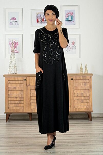 Nevin Kaya Moda فستان أسود مزين بحجر الإيفريش