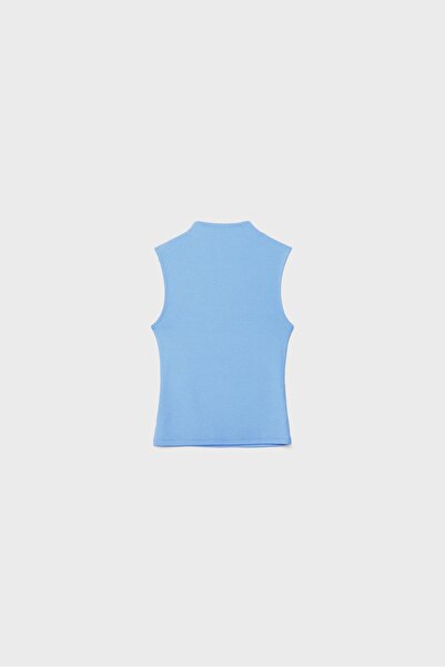 Stradivarius Sleeveless funnel neck T-shirt