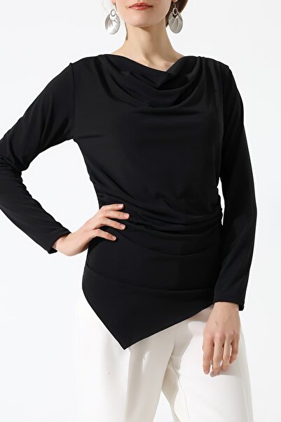 Sabr بلوزة ساندي ديجاجي ياكا فستان بتجاعيد مجمّعة بأكمام طويلة غير متماثلة - ...