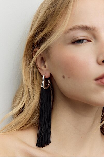 Stradivarius Uzun püsküllü kalp küpe