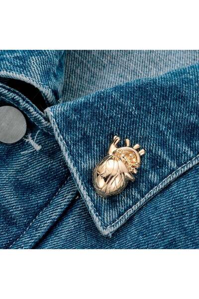 unkown دبوس قلب