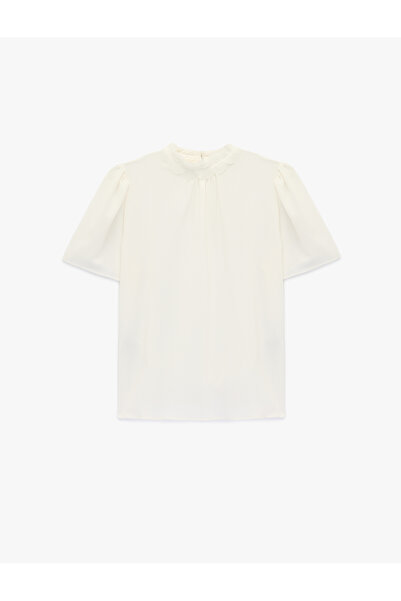 Koton Bluză cu mânecă scurtă și detaliu din dantelă guler rotund