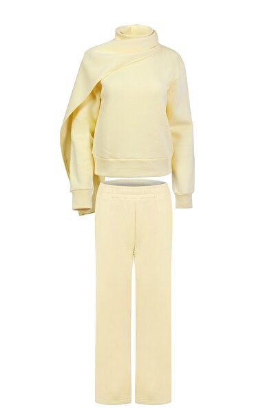 La Sarta St. Moritz Shawl Detailed Yellow Tracksuit Set