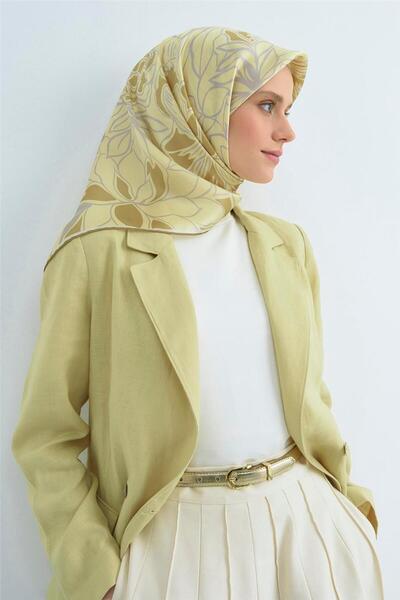 Armine Eșarfă din mătase pură tip twill 9539D 34