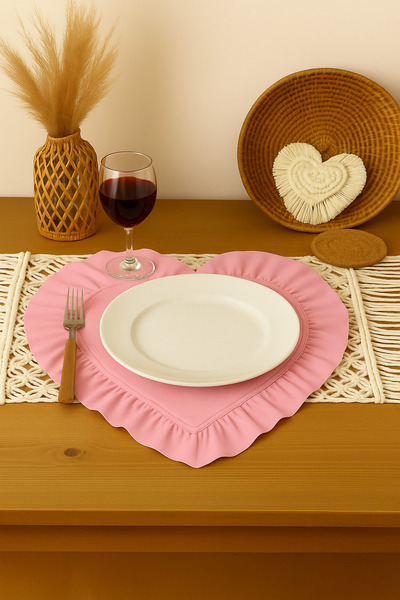 Mirilliahome Set de 6 piese roz cu volane în formă de inimă – Heart Supla