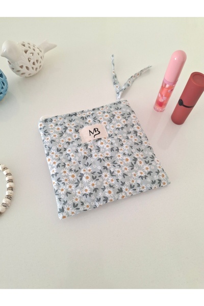 MB Water Green Daisy Patterned Makeup Bag - Pad Bag - Wallet - Square