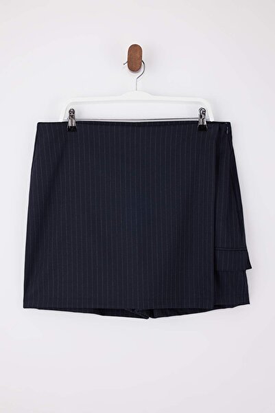 Trendyol Curve Navy Blue Striped Mini Plus Size Shorts Skirt Tbbss26Ap00006