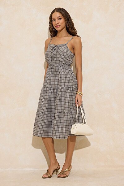 Trendyol Collection Rochie midi țesută în carouri/karo kaki cu detaliu de leg...